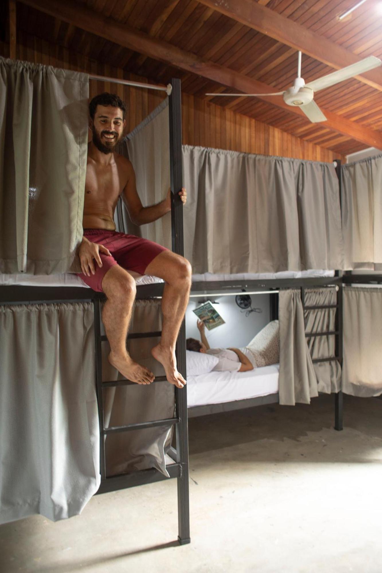 Argdivan Beach Hostel Sámara Εξωτερικό φωτογραφία