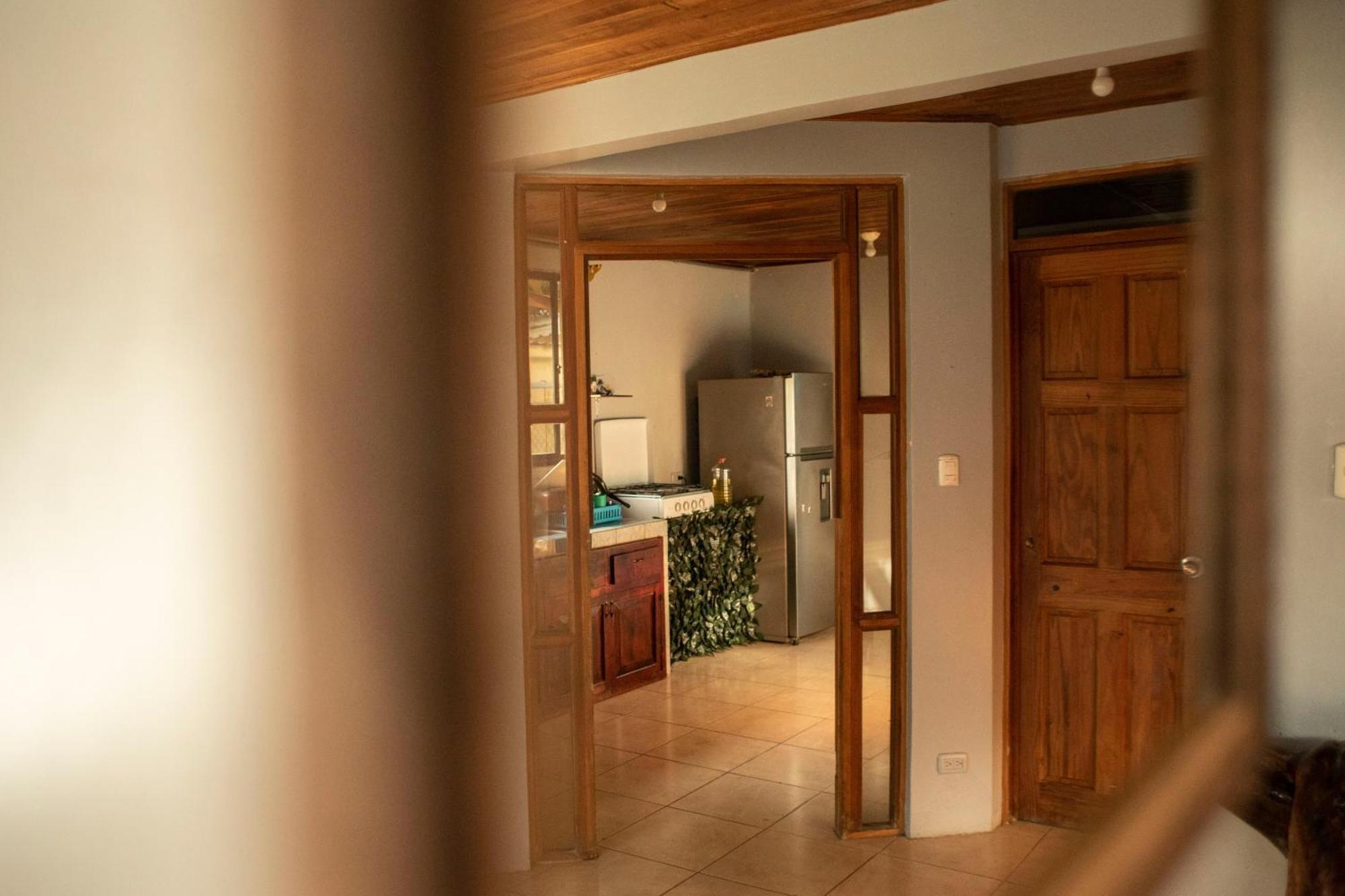 Argdivan Beach Hostel Sámara Εξωτερικό φωτογραφία