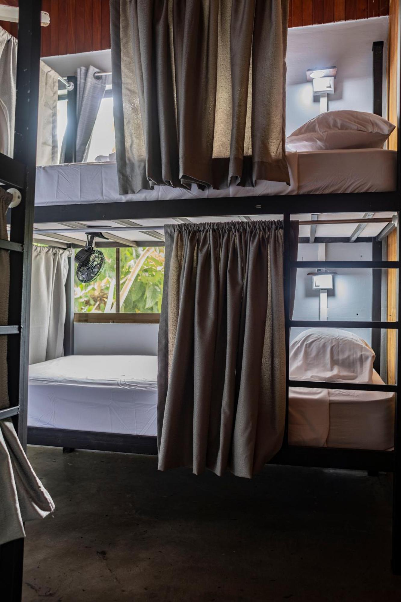 Argdivan Beach Hostel Sámara Εξωτερικό φωτογραφία